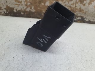 bontott VOLVO V40 Izzító Relé