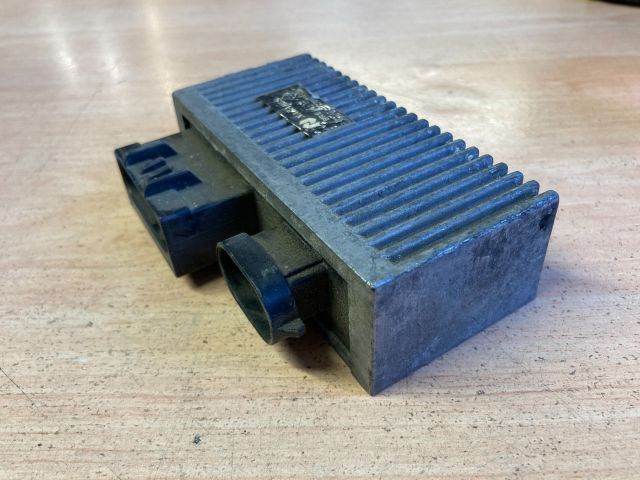 bontott VOLVO V40 Izzító Relé