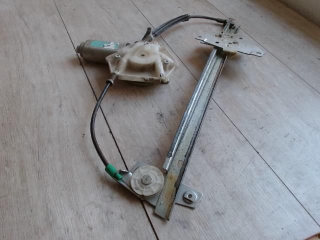 bontott VOLVO V40 Jobb első Ablakemelő Szerkezet (Elektromos)