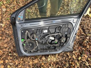 bontott VOLVO V40 Jobb első Ajtó (Részeivel)