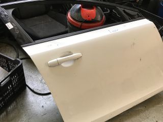 bontott VOLVO V40 Jobb első Ajtó (Részeivel)