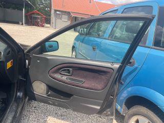 bontott VOLVO V40 Jobb első Ajtó (Üres lemez)