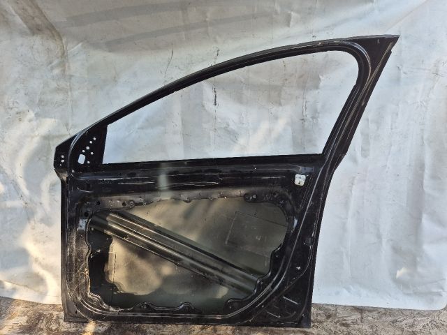 bontott VOLVO V40 Jobb első Ajtó (Üres lemez)