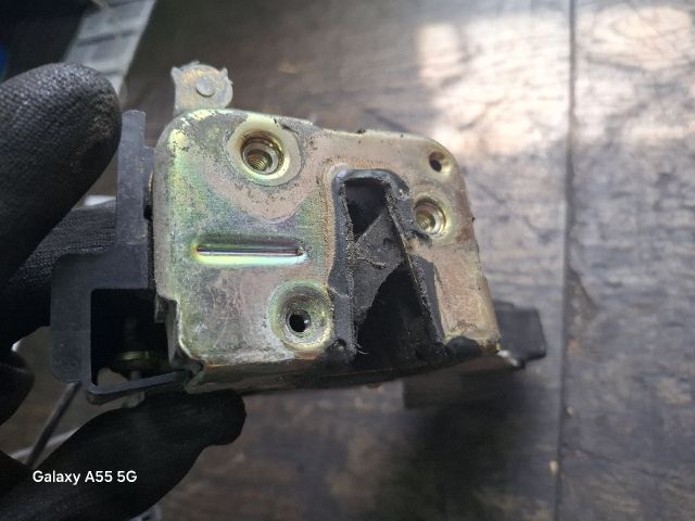 bontott VOLVO V40 Jobb első Ajtózár