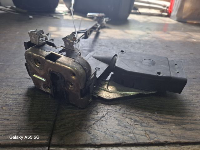 bontott VOLVO V40 Jobb első Ajtózár