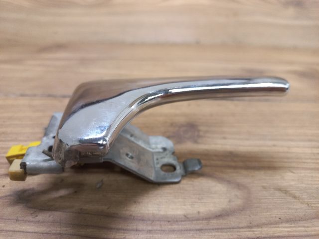 bontott VOLVO V40 Jobb első Belső Kilincs