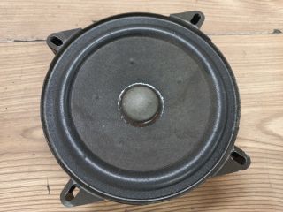 bontott VOLVO V40 Jobb első Hangszóró