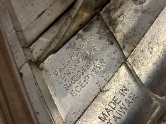 bontott VOLVO V40 Jobb első Irányjelző