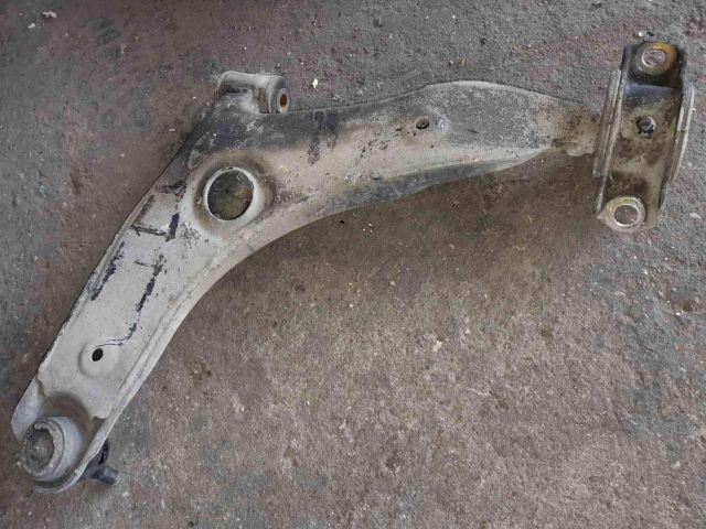 bontott VOLVO V40 Jobb első Lengőkar