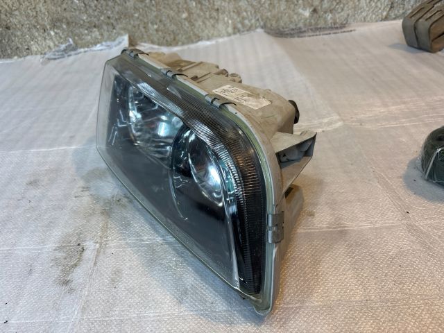 bontott VOLVO V40 Jobb Fényszóró