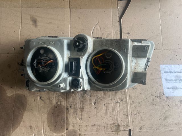 bontott VOLVO V40 Jobb Fényszóró