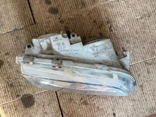 bontott VOLVO V40 Jobb Fényszóró