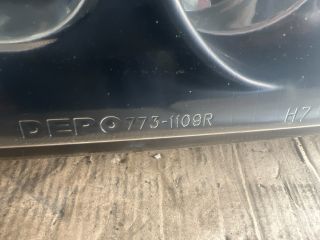 bontott VOLVO V40 Jobb Fényszóró