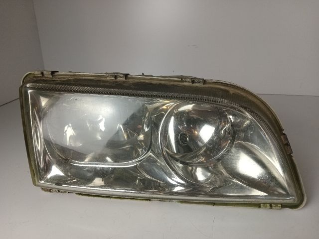 bontott VOLVO V40 Jobb Fényszóró
