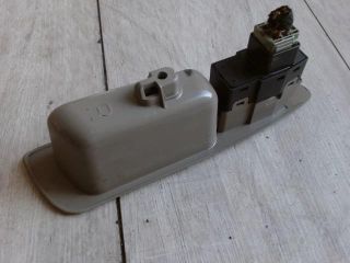 bontott VOLVO V40 Jobb hátsó Ablakemelő Kapcsoló