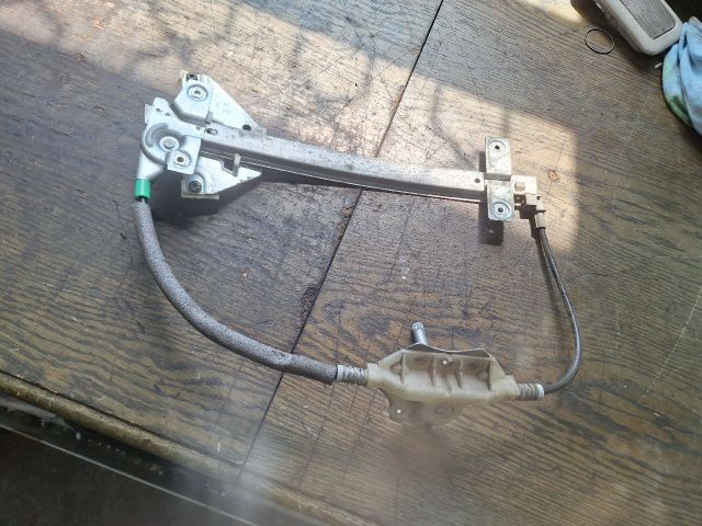 bontott VOLVO V40 Jobb hátsó Ablakemelő Szerkezet (Mechanikus)