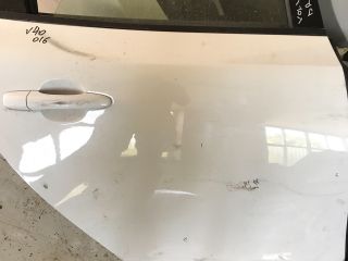 bontott VOLVO V40 Jobb hátsó Ajtó (Részeivel)