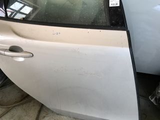 bontott VOLVO V40 Jobb hátsó Ajtó (Részeivel)