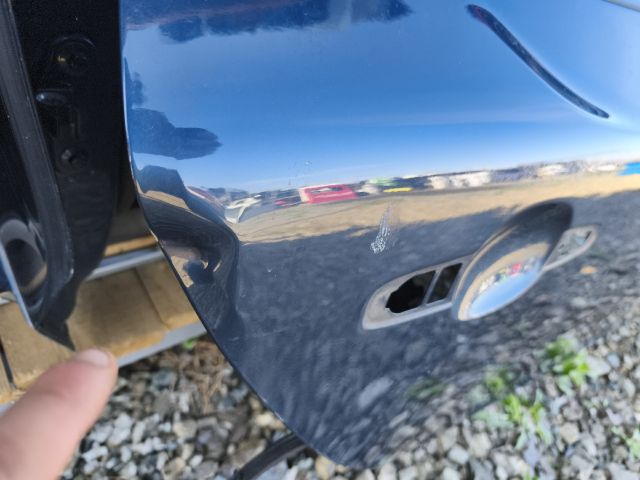 bontott VOLVO V40 Jobb hátsó Ajtó (Üres lemez)