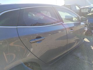 bontott VOLVO V40 Jobb hátsó Ajtó (Üres lemez)