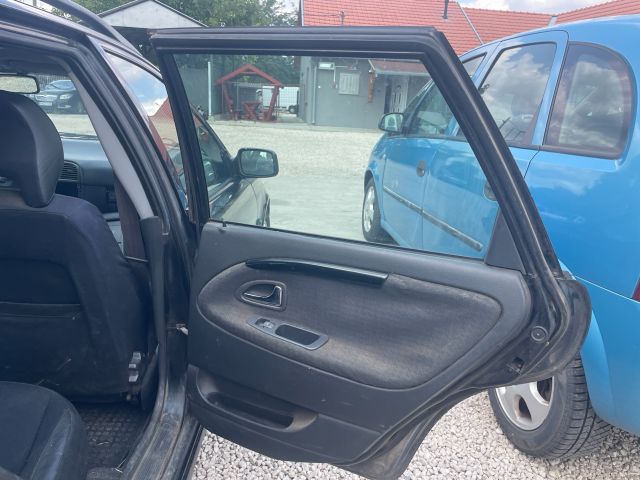 bontott VOLVO V40 Jobb hátsó Ajtó (Üres lemez)