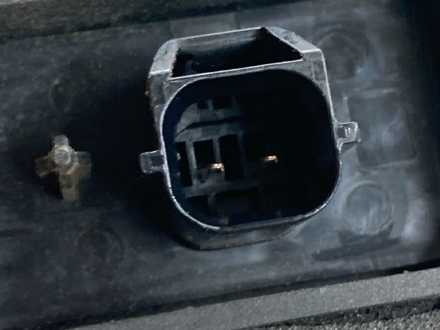 bontott VOLVO V40 Jobb hátsó Ajtózár