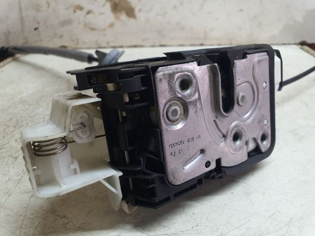 bontott VOLVO V40 Jobb hátsó Ajtózár