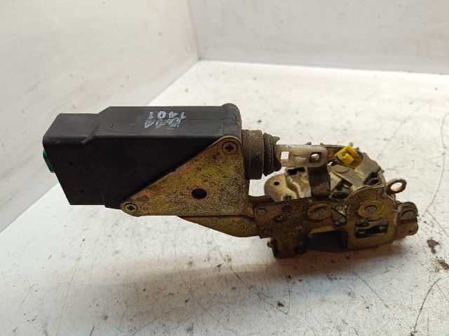 bontott VOLVO V40 Jobb hátsó Ajtózár