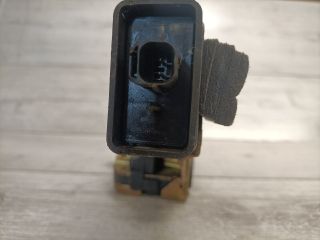 bontott VOLVO V40 Jobb hátsó Ajtózár