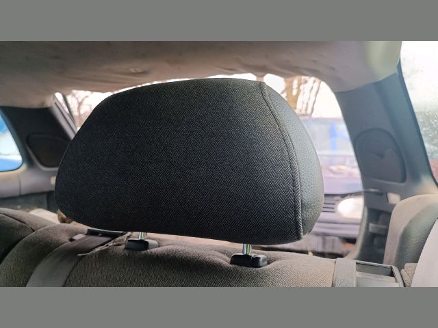 bontott VOLVO V40 Jobb hátsó Dobbetét (Kerékjárati, Műanyag)