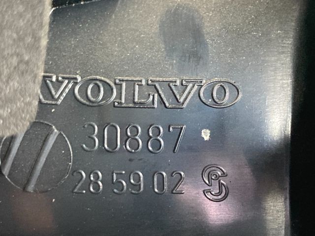bontott VOLVO V40 Jobb Hátsó Lámpa