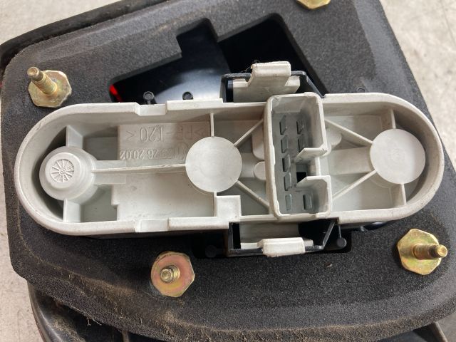 bontott VOLVO V40 Jobb Külső Hátsó Lámpa