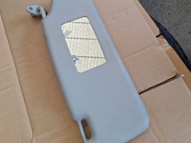 bontott VOLVO V40 Jobb Napellenző