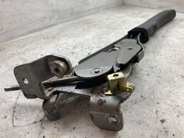 bontott VOLVO V40 Kézifék Kar