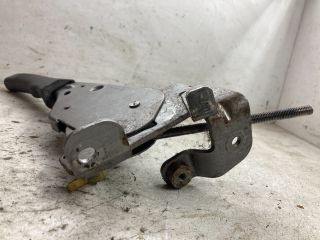 bontott VOLVO V40 Kézifék Kar