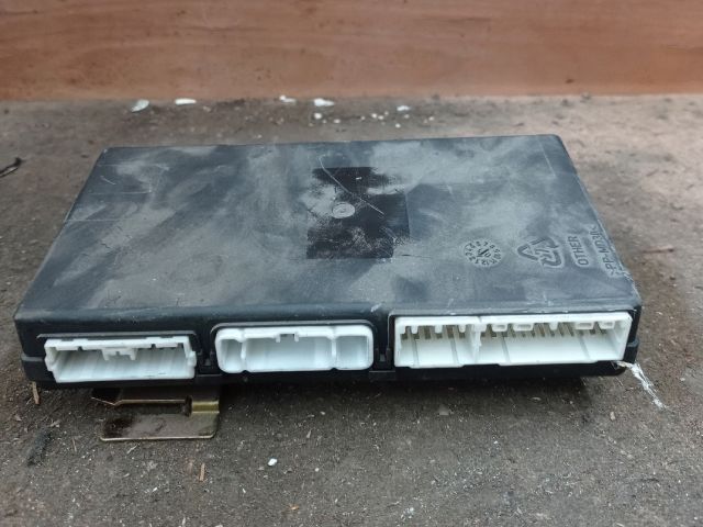 bontott VOLVO V40 Komfort Elektronika