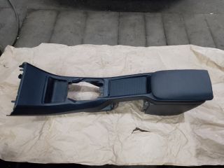 bontott VOLVO V40 Könyöklő