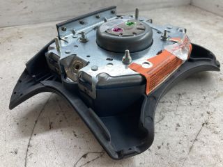 bontott VOLVO V40 Kormánylégzsák