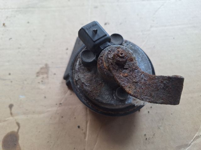 bontott VOLVO V40 Kürt