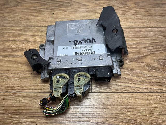 bontott VOLVO V40 Motorvezérlő