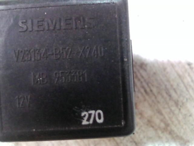 bontott VOLVO V40 Relé