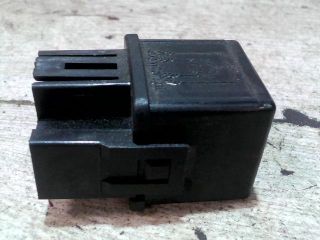 bontott VOLVO V40 Relé