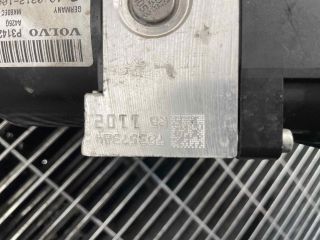 bontott VOLVO V40 ABS Kocka