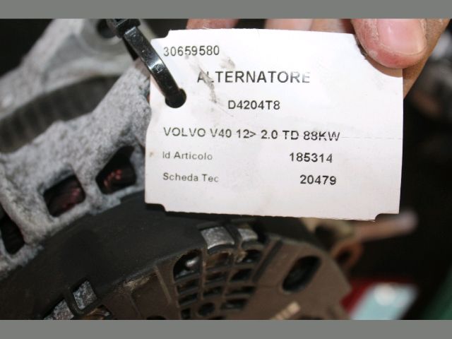 bontott VOLVO V40 Generátor