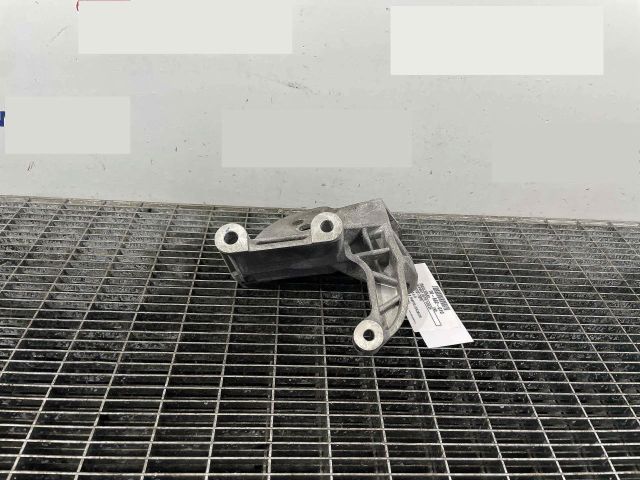 bontott VOLVO V40 Váltó Tartó Bak (Pozíciófüggetlen)