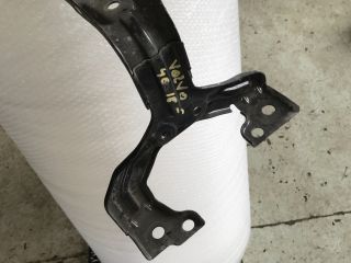 bontott VOLVO V40 Vízhűtő Radiátor Tartó