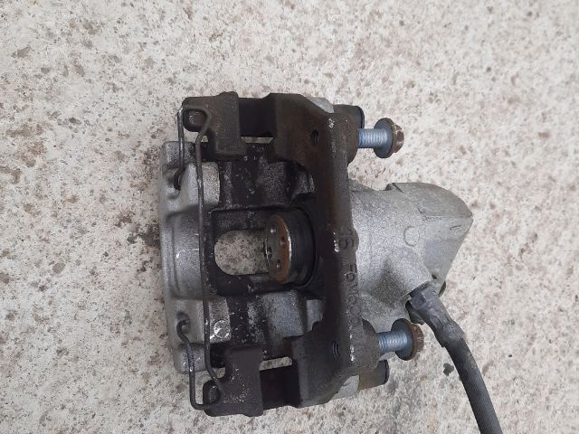 bontott VOLVO V50 Bal hátsó Féknyereg Munkahengerrel