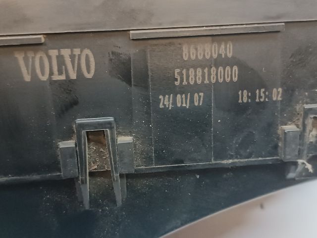 bontott VOLVO V50 Biztosítéktábla Motortér