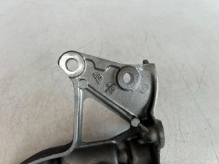 bontott VOLVO V50 Generátor Tartó Bak