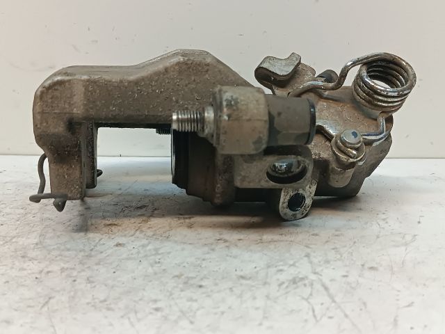 bontott VOLVO V50 Jobb hátsó Féknyereg Munkahengerrel